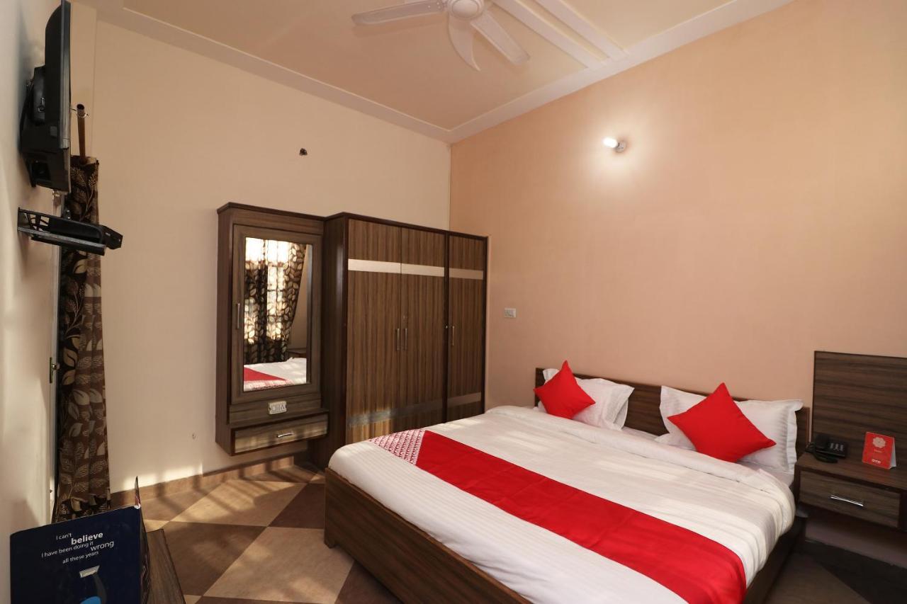 Oyo Flagship Mann Bed And Breakfast Rājpura Dış mekan fotoğraf