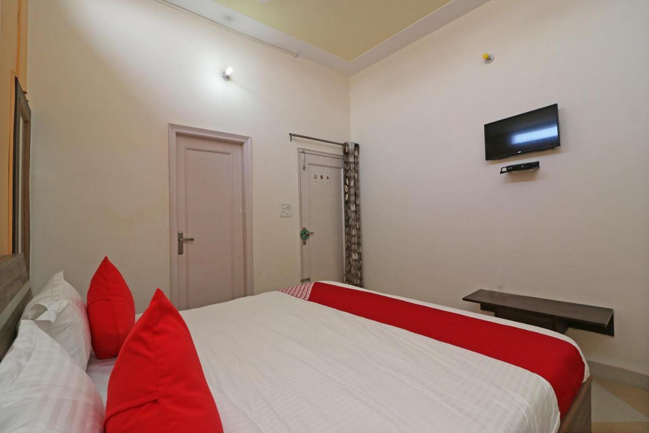 Oyo Flagship Mann Bed And Breakfast Rājpura Dış mekan fotoğraf